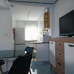Gran Terraza Cerca Del Mar. Apartamento *