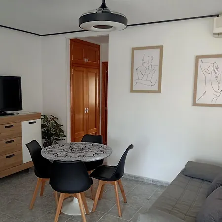 Gran Terraza Cerca Del Mar. Apartamento Oliva