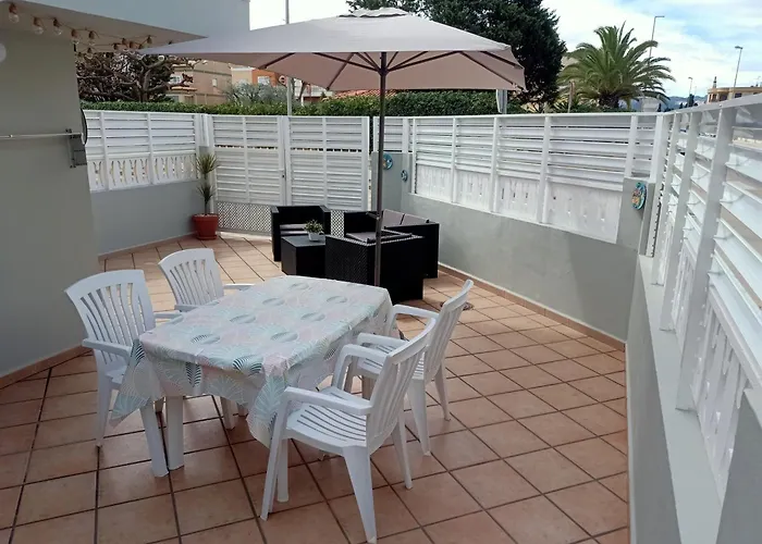 Gran Terraza Cerca Del Mar. 아파트